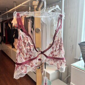 Cosabella Pradside set Pink & White 32C/D Top & Small Bottoms